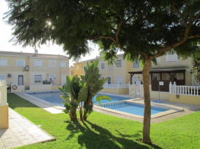 Отель Casa Los Cerezos  Кастилло Дэ Дон Хуан